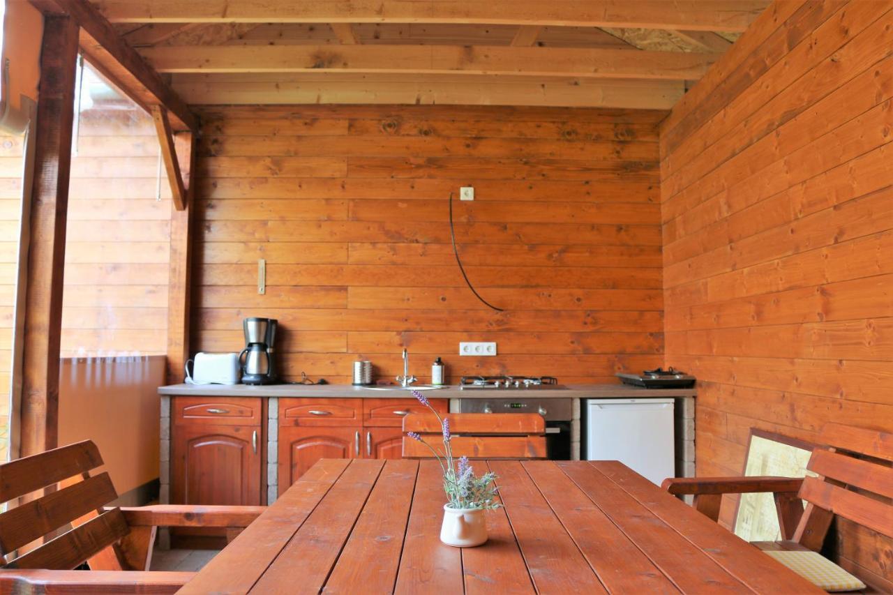 Eszter Nyaralohaz Chalet Zanka